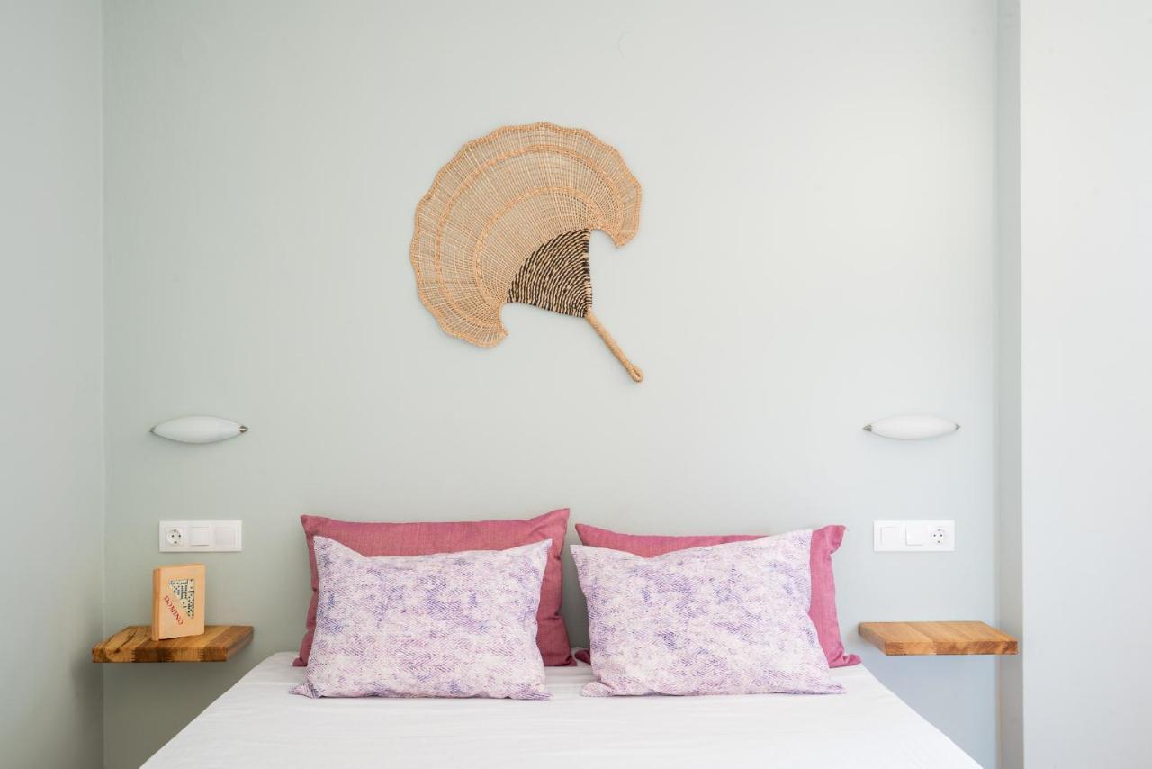 Serenity Hideaway Palaiochora Ngoại thất bức ảnh