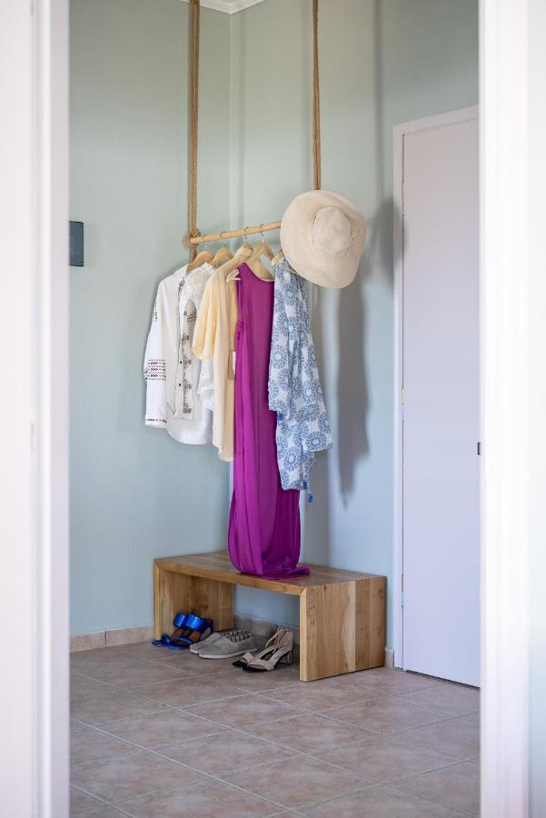 Serenity Hideaway Palaiochora Ngoại thất bức ảnh