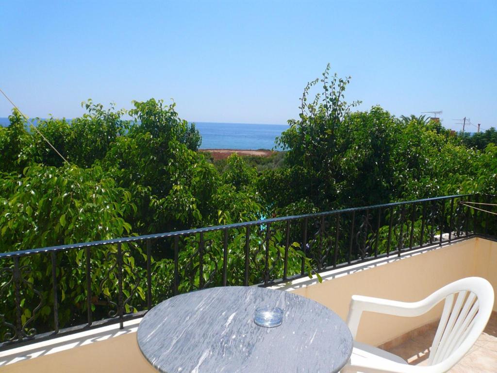 Serenity Hideaway Palaiochora Phòng bức ảnh
